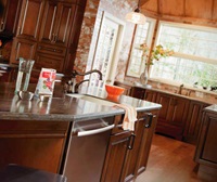 Seeded Glass Insert Diamond