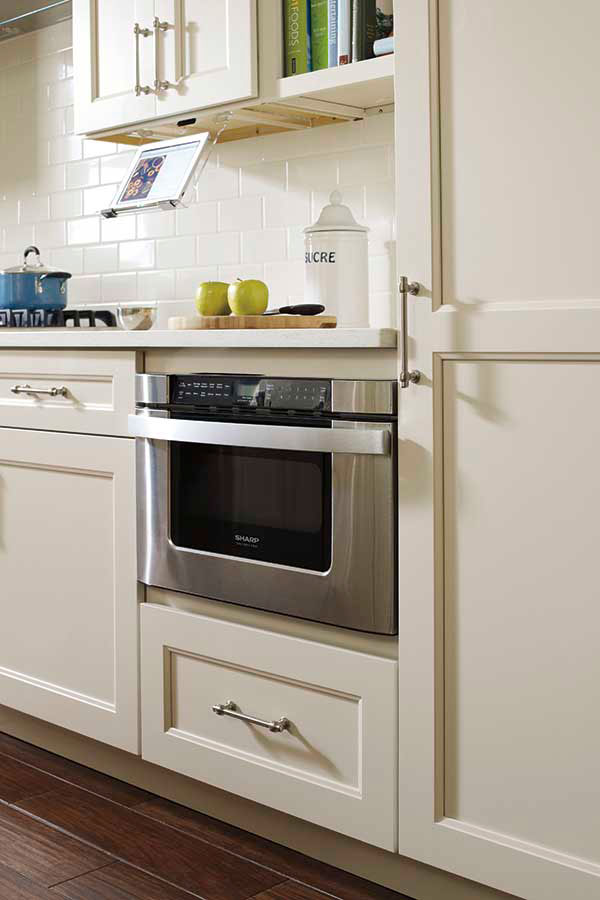 Base Built In Microwave Cabinet - Diamond Cabinetry