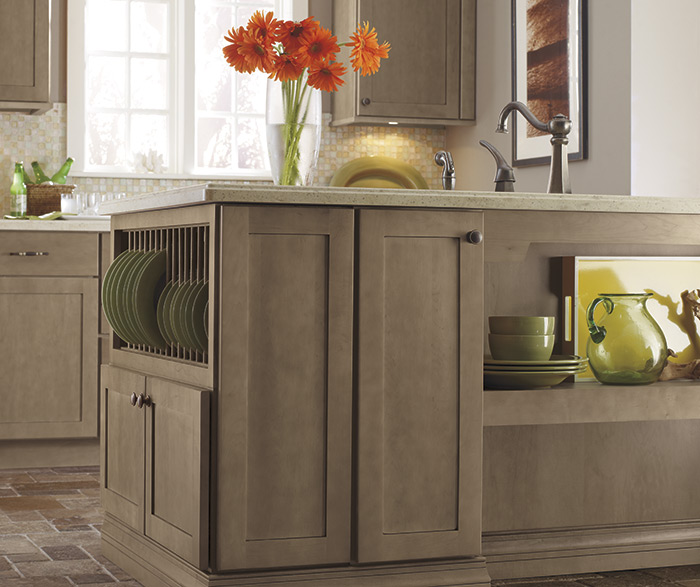 Kitchen island with Light Wood Shaker Kitchen Cabinets.